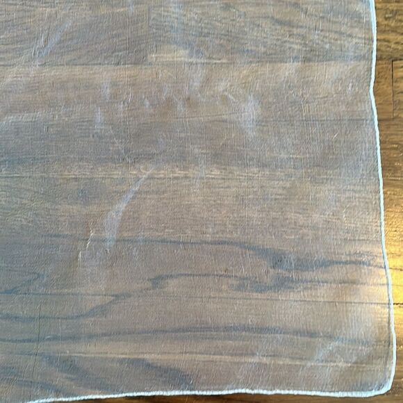 Vintage creamy white large semi sheer chiffon polyester scarf - Picture 4 of 9